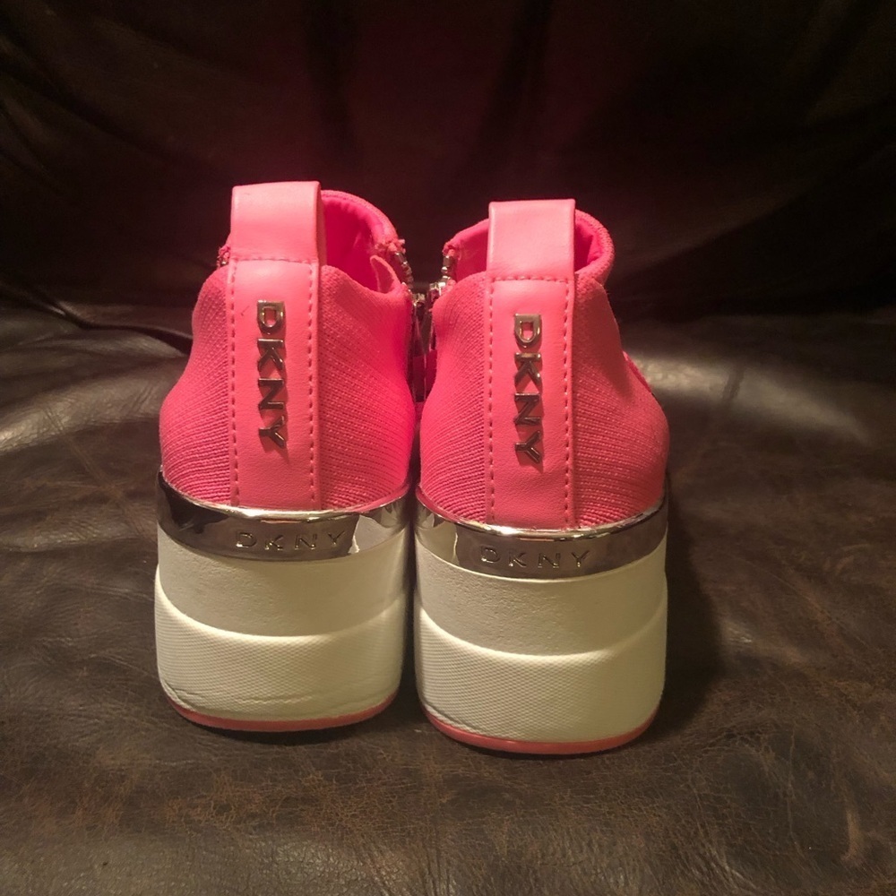 DKNY Hot Pink Wedge Sneakers, Women's Size 6 Light tread wear Zippered - Picture 2 of 7